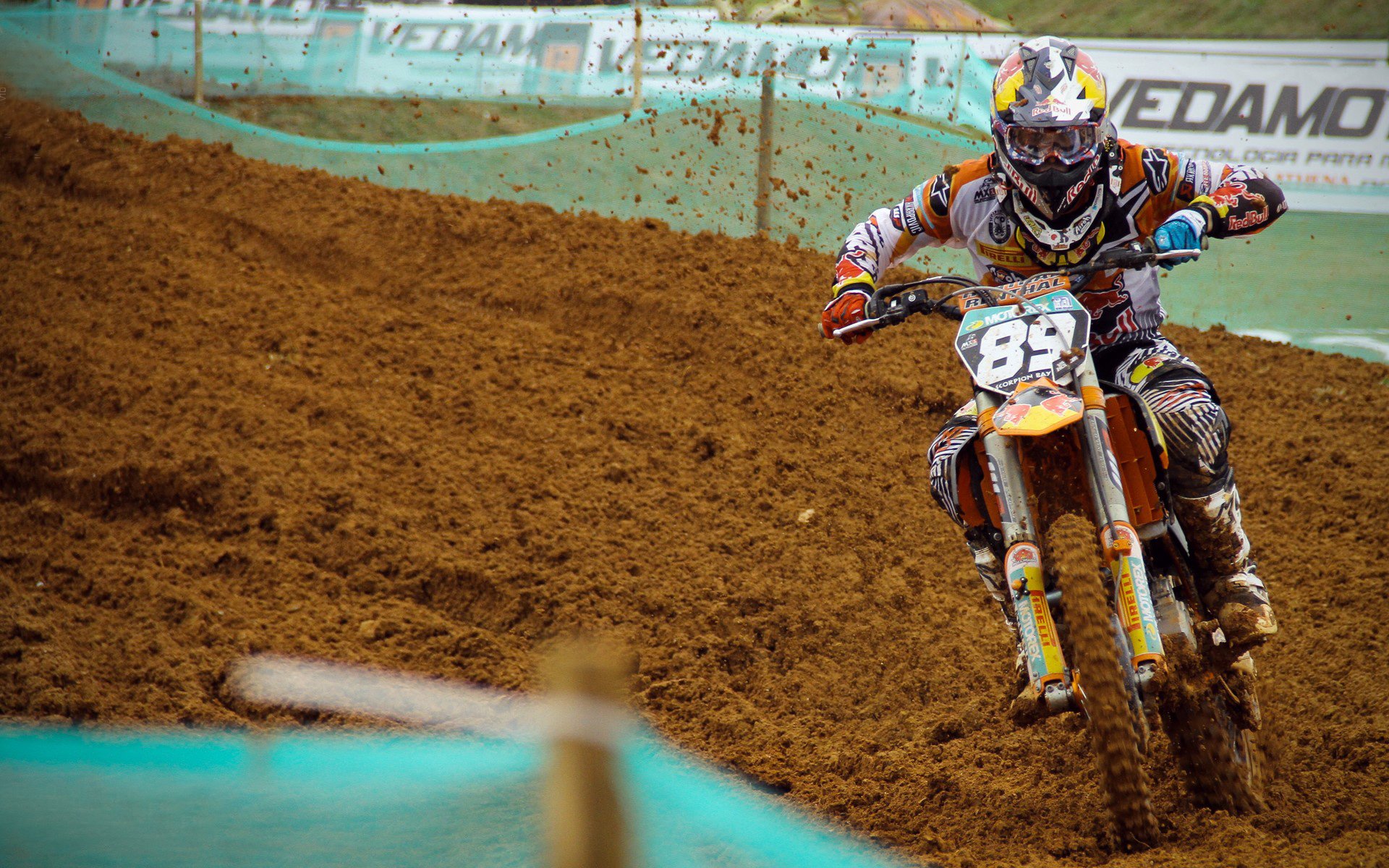 开云体育中国-意甲焦点战之夜，当福克斯撕下水货标签，用实力照亮圣西罗的星空