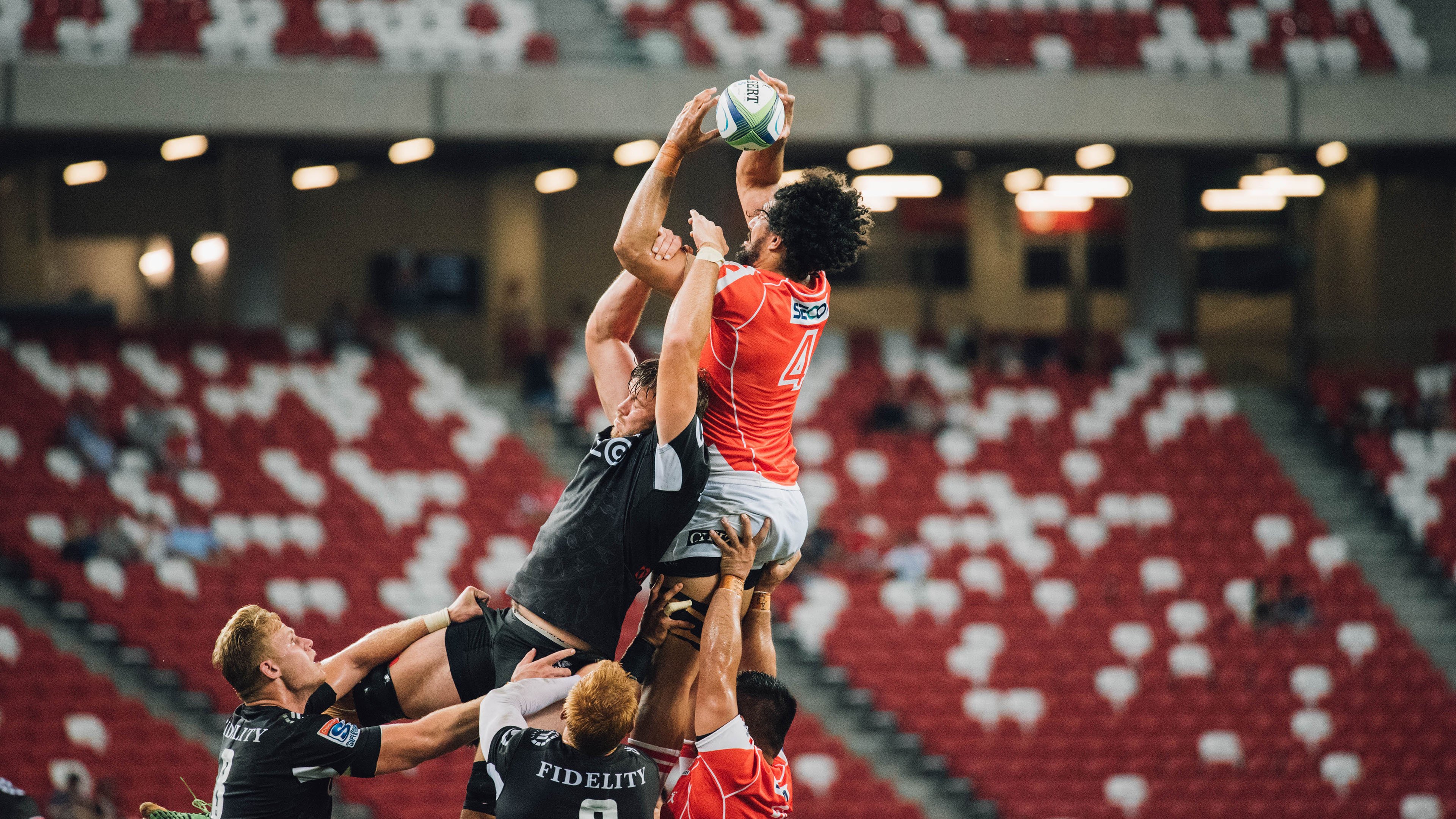 开云体育app-西甲国家德比之夜，卡塞米罗如何用锁链哲学锁死宇宙？